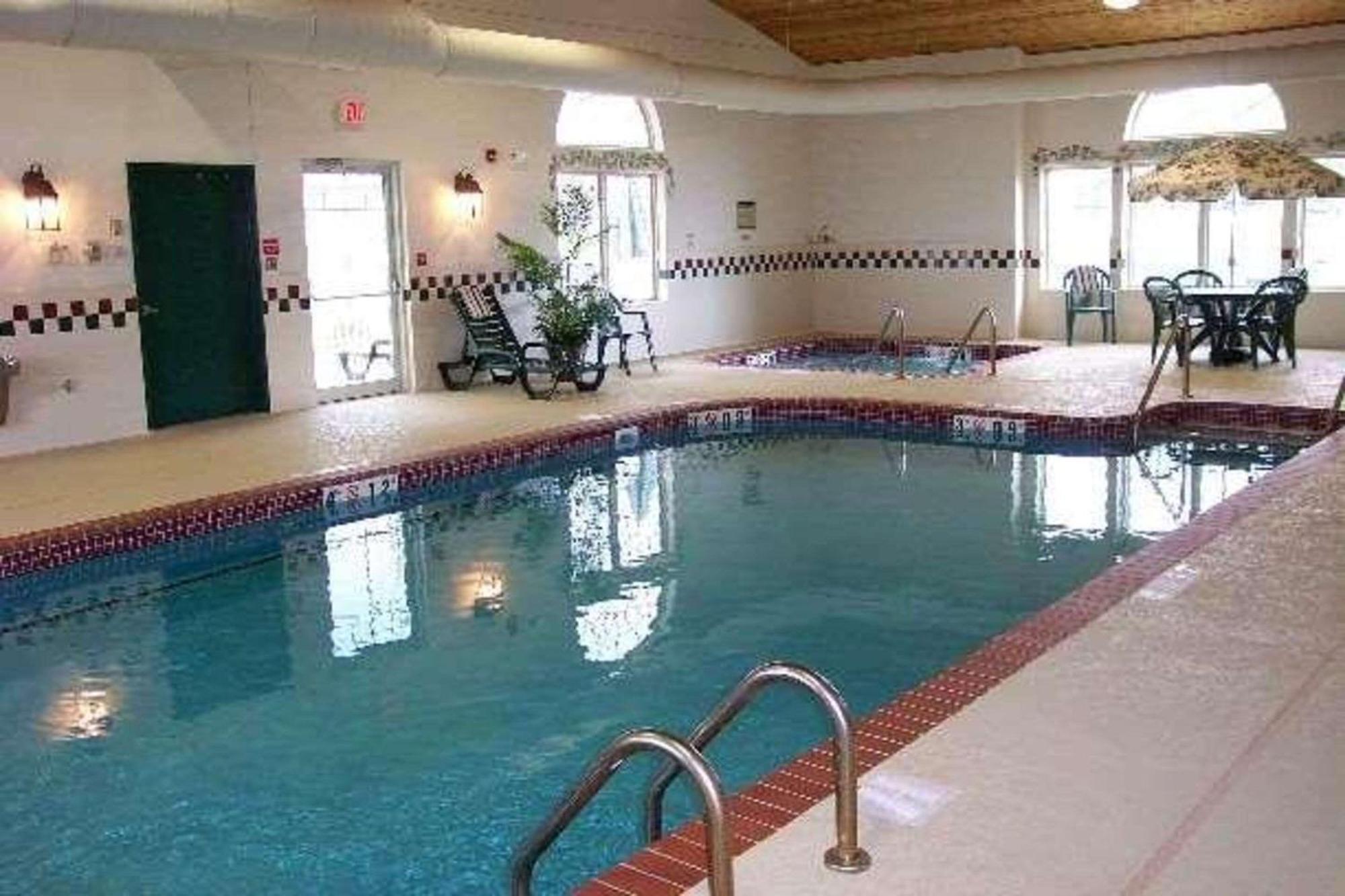 Country Inn & Suites By Radisson, Stockton, Il Luaran gambar
