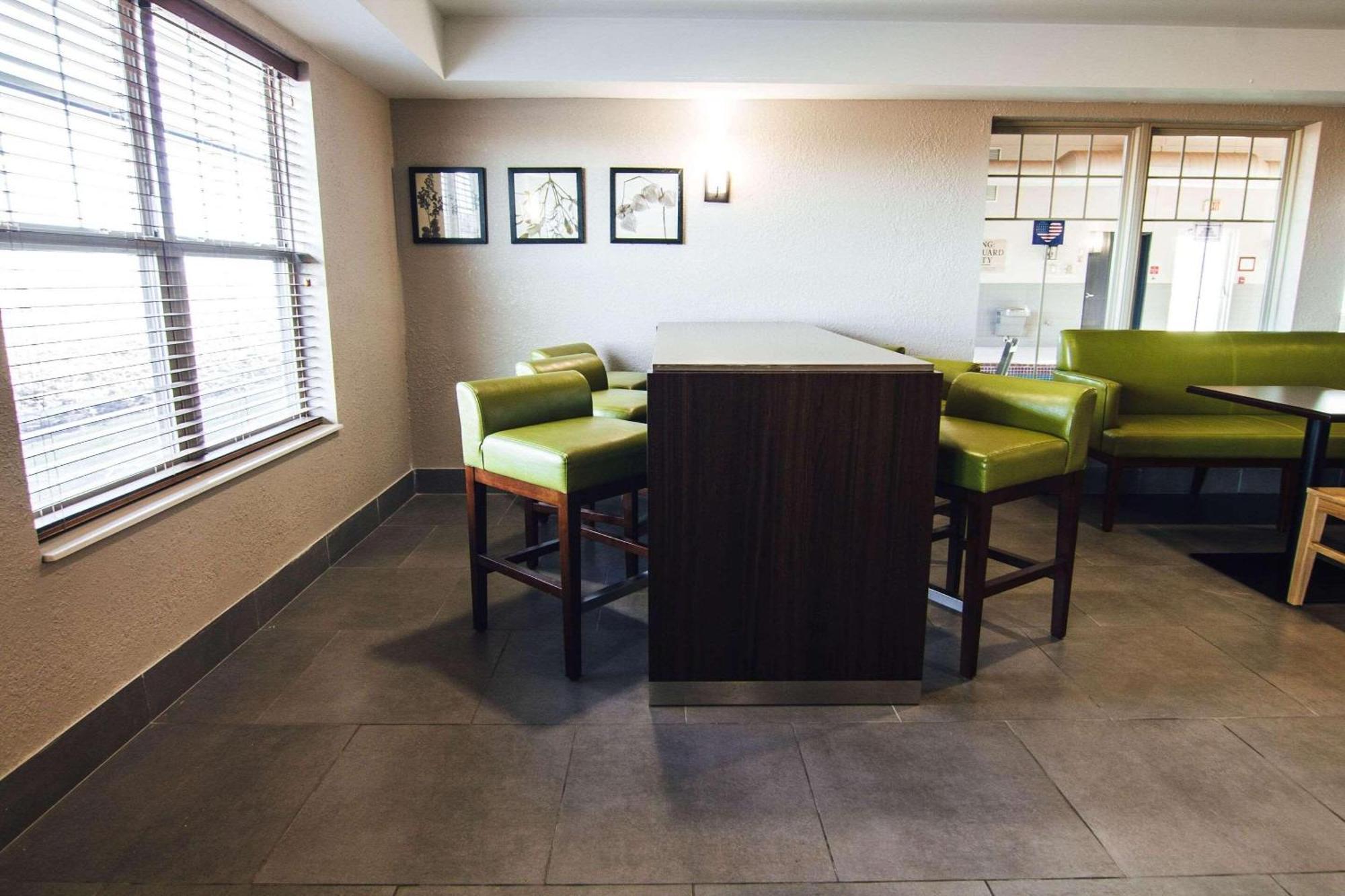 Country Inn & Suites By Radisson, Stockton, Il Luaran gambar